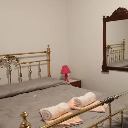 Di Artan Lägenhet Agliano Terme